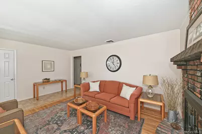 61 Newton Boulevard, Ronkonkoma, NY 11779 - Photo 9