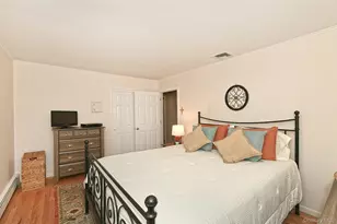 61 Newton Blvd, Ronkonkoma, NY 11779 - Photo 15