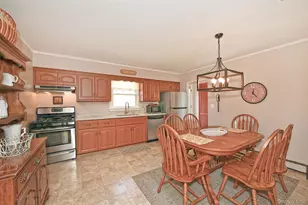 61 Newton Blvd, Ronkonkoma, NY 11779 - Photo 11