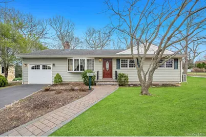 287 6th Avenue, Saint James, NY 11780 - Photo 1