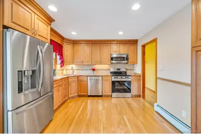 287 6th Avenue, Saint James, NY 11780 - Photo 7