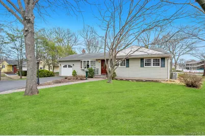 287 6th Avenue, Saint James, NY 11780 - Photo 3