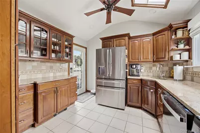 644 N Clinton Avenue, Lindenhurst, NY 11757 - Photo 5