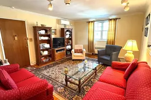 251-04 63rd Ave, Little Neck, NY 11362 - Photo 3