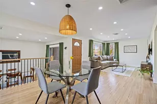 40 Bartley Ln, West Sayville, NY 11796 - Photo 9