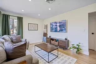 40 Bartley Ln, West Sayville, NY 11796 - Photo 5