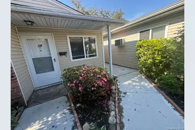 1-72 Parkcenter Drive, Deer Park, NY 11729 - Photo 1