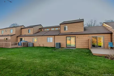 117 Scarlett Drive, Commack, NY 11725 - Photo 19