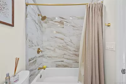 117 Scarlett Drive, Commack, NY 11725 - Photo 11