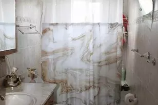 395 N Putnam Ave, Lindenhurst, NY 11757 - Photo 7