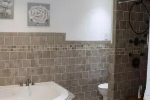 395 N Putnam Ave, Lindenhurst, NY 11757 - Photo 13