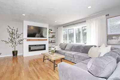 27 Eastlake Drive, Thiells, NY 10984 - Photo 5