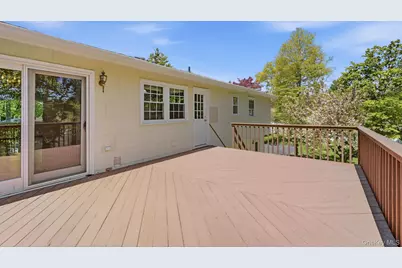 1 Muir Lane, New City, NY 10956 - Photo 3
