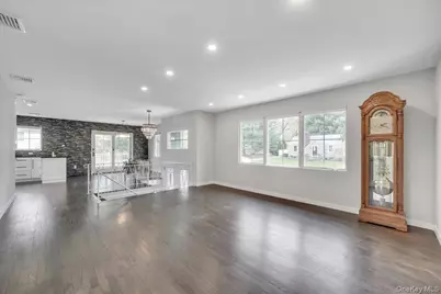 10 Sandhage Drive, Pearl River, NY 10965 - Photo 21