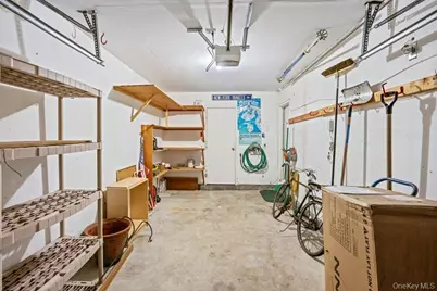 62 Mystic Circle, Bay Shore, NY 11706 - Photo 31