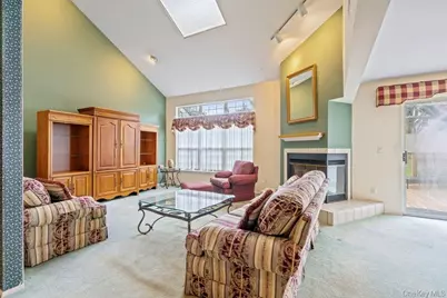 62 Mystic Circle, Bay Shore, NY 11706 - Photo 13