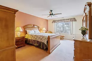 62 Mystic Cir, Bay Shore, NY 11706 - Photo 19