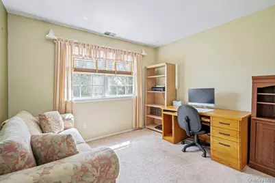 62 Mystic Circle, Bay Shore, NY 11706 - Photo 25