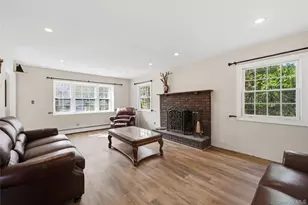 3 Shawmont Ln, Stony Brook, NY 11790 - Photo 11