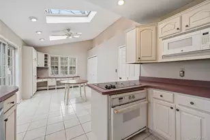 3 Shawmont Ln, Stony Brook, NY 11790 - Photo 5