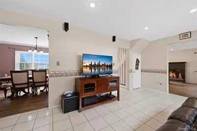 3 Shawmont Lane, Stony Brook, NY 11790 - Photo 9