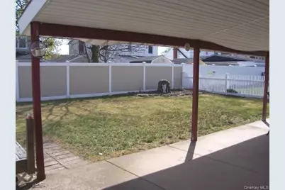 1053 Lorraine Drive, Franklin Square, NY 11010 - Photo 13