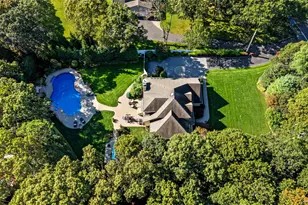 21 E Moriches-Riverhead Rd, East Moriches, NY 11940 - Photo 9