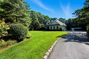 21 E Moriches-Riverhead Rd, East Moriches, NY 11940 - Photo 13