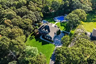 21 E Moriches-Riverhead Rd, East Moriches, NY 11940 - Photo 7