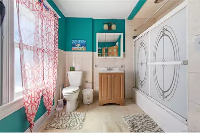 116 Oak Avenue, Hempstead, NY 11550 - Photo 17