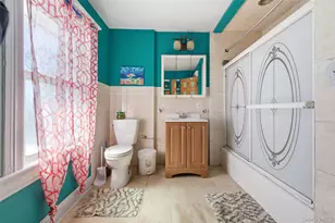 116 Oak Ave, Hempstead, NY 11550 - Photo 17