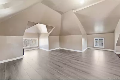 116 Oak Avenue, Hempstead, NY 11550 - Photo 21