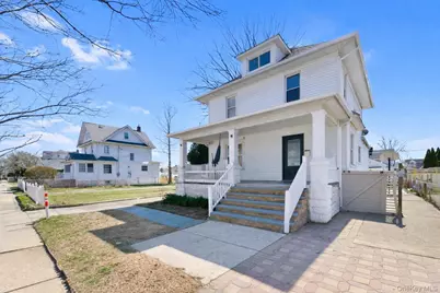 116 Oak Avenue, Hempstead, NY 11550 - Photo 3