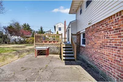 42 Edna Drive, Syosset, NY 11791 - Photo 31