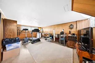 42 Edna Dr, Syosset, NY 11791 - Photo 9