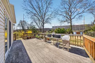 42 Edna Dr, Syosset, NY 11791 - Photo 11