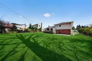 42 Edna Dr, Syosset, NY 11791 - Photo 17