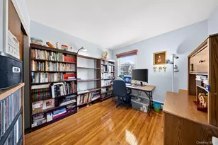 42 Edna Dr, Syosset, NY 11791 - Photo 5