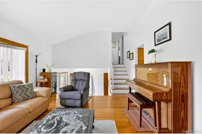 42 Edna Drive, Syosset, NY 11791 - Photo 11
