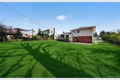 42 Edna Drive, Syosset, NY 11791 - Photo 33