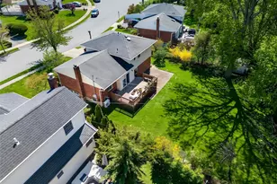 42 Edna Dr, Syosset, NY 11791 - Photo 35