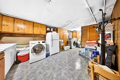 42 Edna Drive, Syosset, NY 11791 - Photo 27