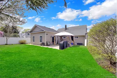 8 Carlton Drive, Massapequa, NY 11758 - Photo 25
