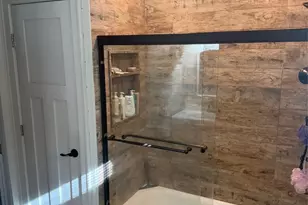 8 Carlton Dr, Massapequa, NY 11758 - Photo 9