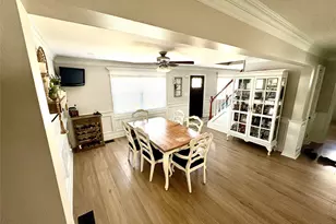 8 Carlton Dr, Massapequa, NY 11758 - Photo 3