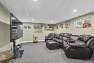 713 Hungry Harbor Rd, Woodmere, NY 11581 - Photo 19