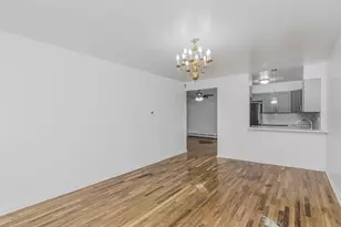 724A E 223rd St, Bronx, NY 10466 - Photo 3