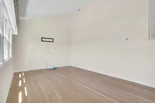 258 E 5th St, Deer Park, NY 11729 - Photo 19