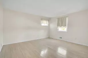 258 E 5th St, Deer Park, NY 11729 - Photo 31