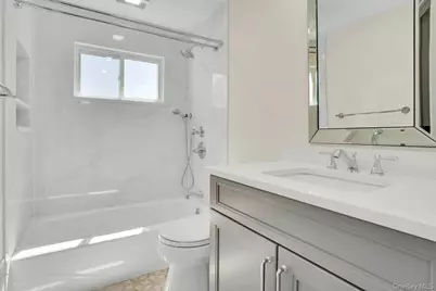 258 E 5th Street, Deer Park, NY 11729 - Photo 35